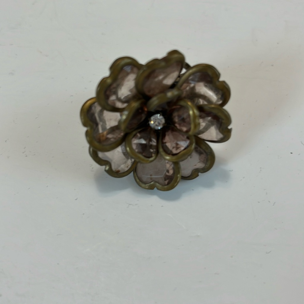 Vintage Flower Petal Ring Stretchy Band Center Rhinestone Costume Jewelry Fun